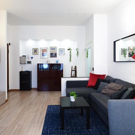 Primopiano - Palmaria Apartment Milan Bagian luar foto